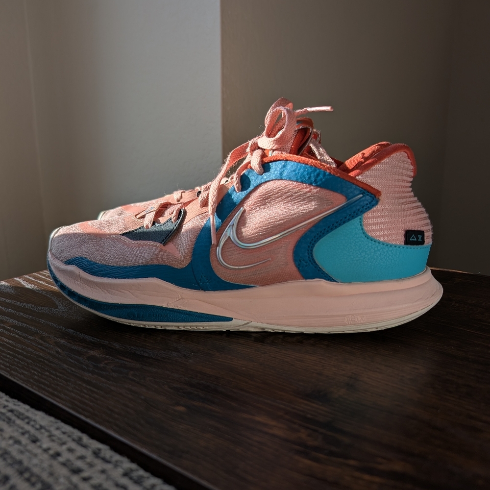 Nike Kyrie 5 Low Light Madder Root Basketball Shoes DJ6012-800